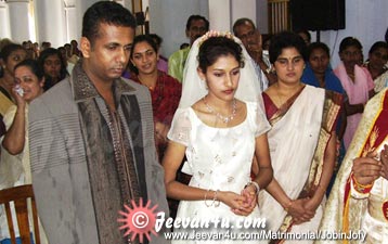 St Mary's Church Bharananganam Pala wedding photo